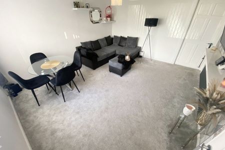 West Grange Green - Photo 3