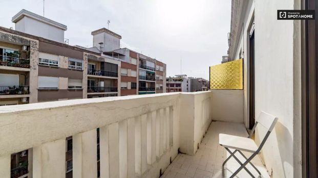 5-bedroom apartment for rent in Arrancapins, bills included - Photo 1
