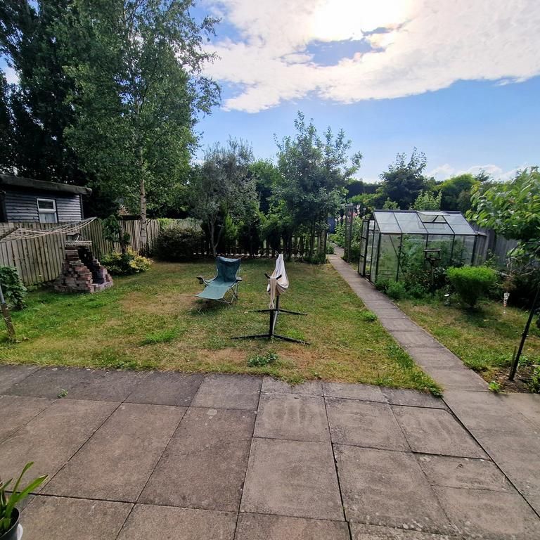 1 bedroom semi-detached house to rent - Photo 1