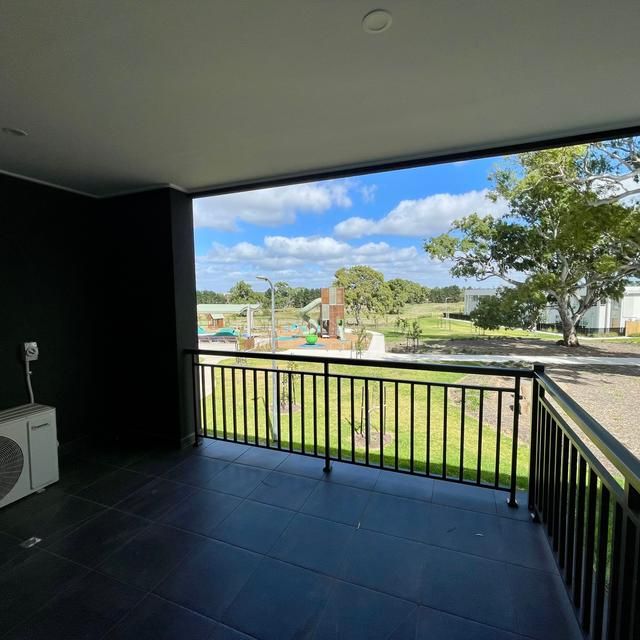 Perfect 3 Bedroom Townhouse **Apply for this property now ** - Photo 1