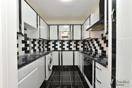 Hera Court, E14 3UJ, London - Photo 4