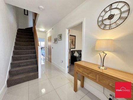 4 bedroom townhouse to rent - Photo 3