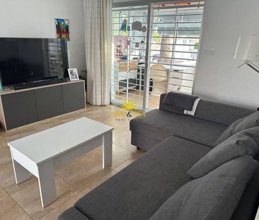 VILLA WITH 2 BEDROOMS IN LA NUCIA, ALICANTE - Photo 1