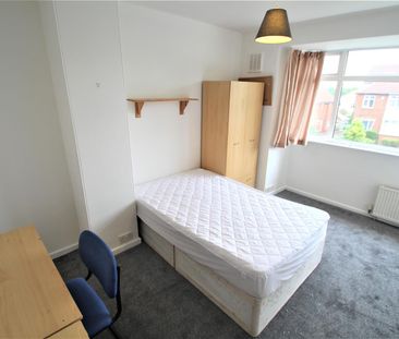 5 bedroom semi-detached house to rent - Photo 5