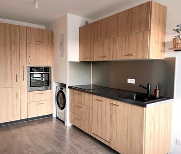 A LOUER - T2 + BALCON + 2 PARKINGS - Photo 2