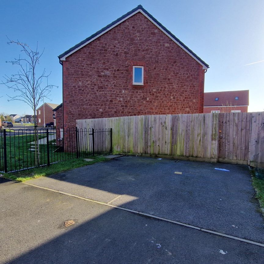 3 bed terraced house to rent in Channon Road, Monkton - Photo 1