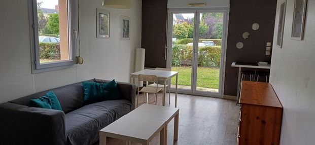 Location Appartement 1 pièce SAUMUR 49400 - Photo 1