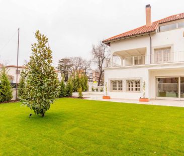 6 bedroom luxury Detached House for rent in Madrid, Autonomous Regi... - Photo 5