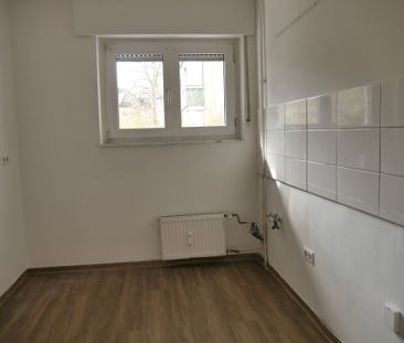 Schöne 3-Zimmer-Wohnung mit Tageslichtbad und Balkon in Hanau zu v... - Photo 2