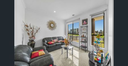 Park Facing Upgraded Home with Two Ensuites! - Photo 4