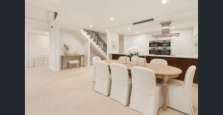 Penthouse luxury in the heart of Wahroonga - Photo 2