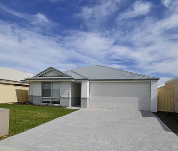 Modern Comfort & Convenient Location! - Photo 5