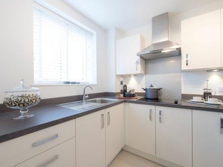 2 bedroom retirement property to rent - Photo 2