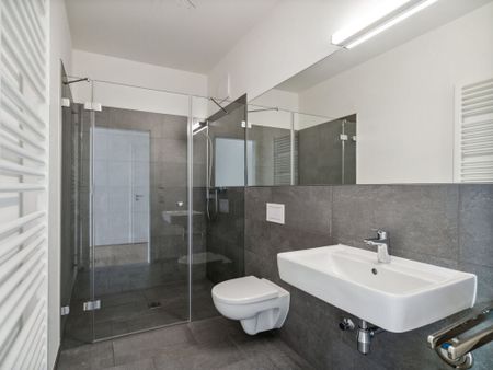 Wohntraum mit Dachterrasse: 3-Zimmer Wohnung im Arnikaweg! - Photo 2