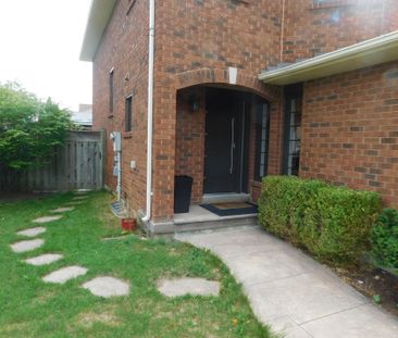 For Lease - 3424 Nutcracker Drive, Mississauga, Ontario - Photo 1