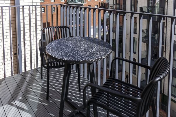 2 bedroom apartment to rent - Photo 1
