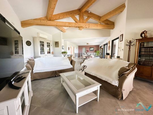 Superbe Villa climatisée pour 6 personnes avec piscine et belle vue mer à La Londe les Maures - Photo 1