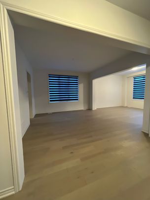 For Lease - 21 Marigold Boulevard, Adjala-Tosorontio, Ontario - Photo 1