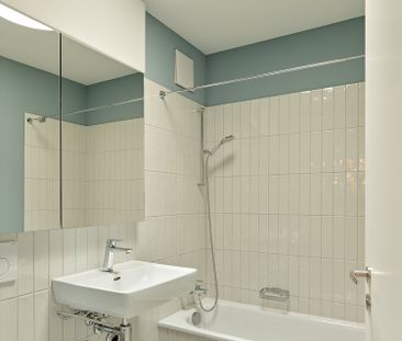 1.5-Zimmer Studio mit atemberaubender See- und Stadtsicht - Photo 1