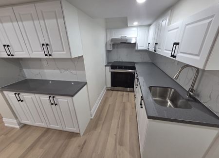 For Lease - 1414 Wellwood Terrace Unit# Basement, Milton, Ontario - Photo 2