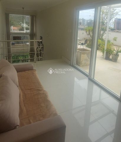Casa com 4 quartos e 336m² para alugar em Praia dos Amores, Balneário Camboriú. - Photo 3