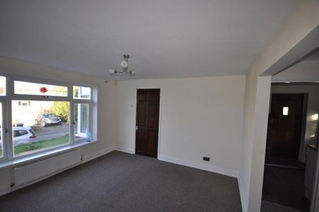 3 bedroom semi-detached house to rent - Photo 3