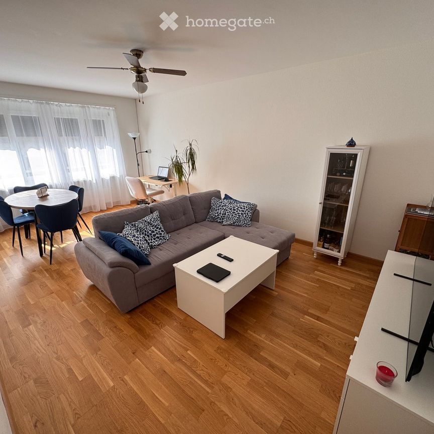 Cozy 2.5-room apartment on the 4th floor - Güterstrasse, Gundeldingen available from mid-December! - Photo 1