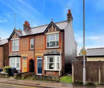 Bellingdon Road, Chesham, Buckinghamshire,HP5 - Photo 1