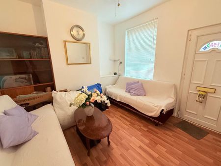 3 bedroom terraced house to rent - Photo 2