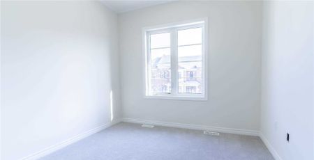 For Lease - 19 O'reilly Street, Whitby, Ontario - Photo 5