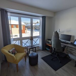 4 1/2 Lumineux Dans Quartier Paisible - Photo 3