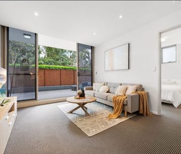 Modern, Bright & Spacious Balcony| Pool & Gym Facilities | Prime Ep... - Photo 3