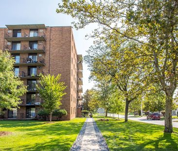 Sun Crest Tower Apartments - Photo 1