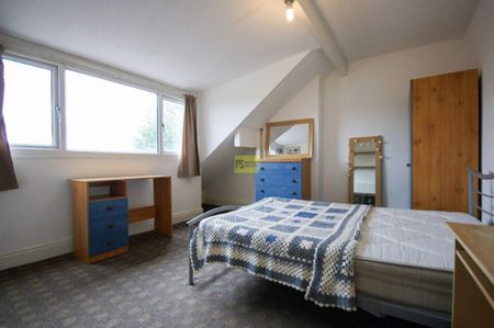 3 bedroom terraced house to rent - Photo 3