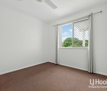 Modern Comfort and Convenience in Downtown Kallangur - Photo 5