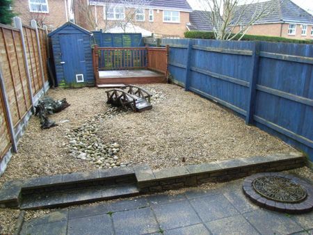 2 bedroom semi-detached house to rent - Photo 4