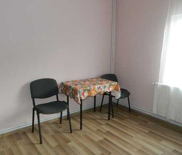 Garsoniera 40 mp, decomandata, gradina, parcare, zona strazii Corneliu Coposu - Photo 2