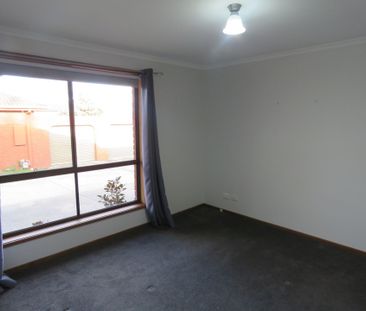 Renovated Two Bedroom Unit in Redan - Photo 3