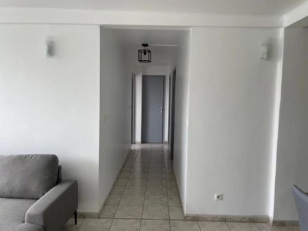 Location Maison 102m² 4 pièces Fort de france - Photo 3