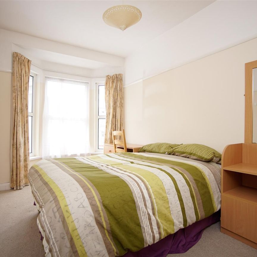 Welbeck Avenue, Mutley, Plymouth - Photo 1