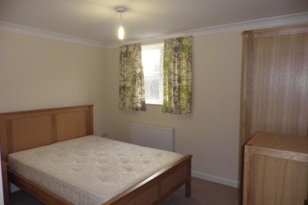 Abbeygate Court - Photo 2