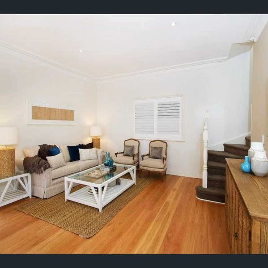 Stylish House in North Willoughby - Photo 1