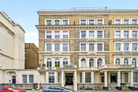 An immaculately presented three double bedroom apartment arranged over the second and third floors of an imposing Grade II listed building in this sought after South Kensington address. - Photo 5