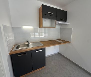 location Appartement T2 DE 46.9m² À CASTELGINEST - Photo 4