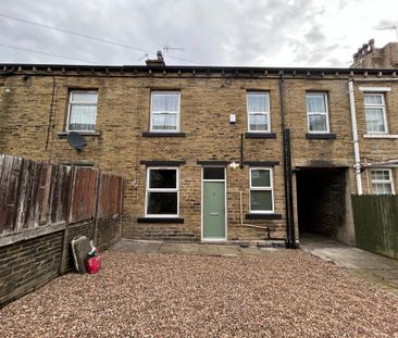 3 bedroom terraced house to rent - Photo 2