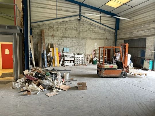 Location local d'activité 4 pièces, 340.00m², Montauban - Photo 1