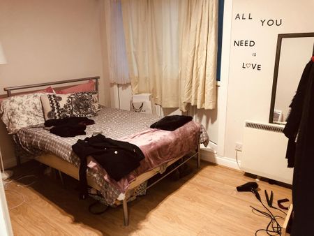 1 bedroom flat to rent - Photo 3