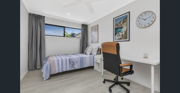 Near New Fully Furnished Air Conditioned Studio - All Inclusive! - Photo 1