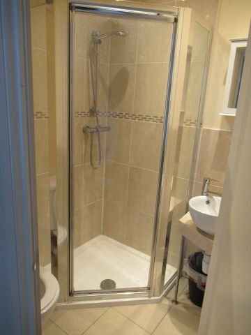 Bedsit, Claremont Road, E17 - Photo 2