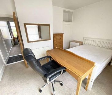 Percy Road, Southsea, PO4 - Photo 1